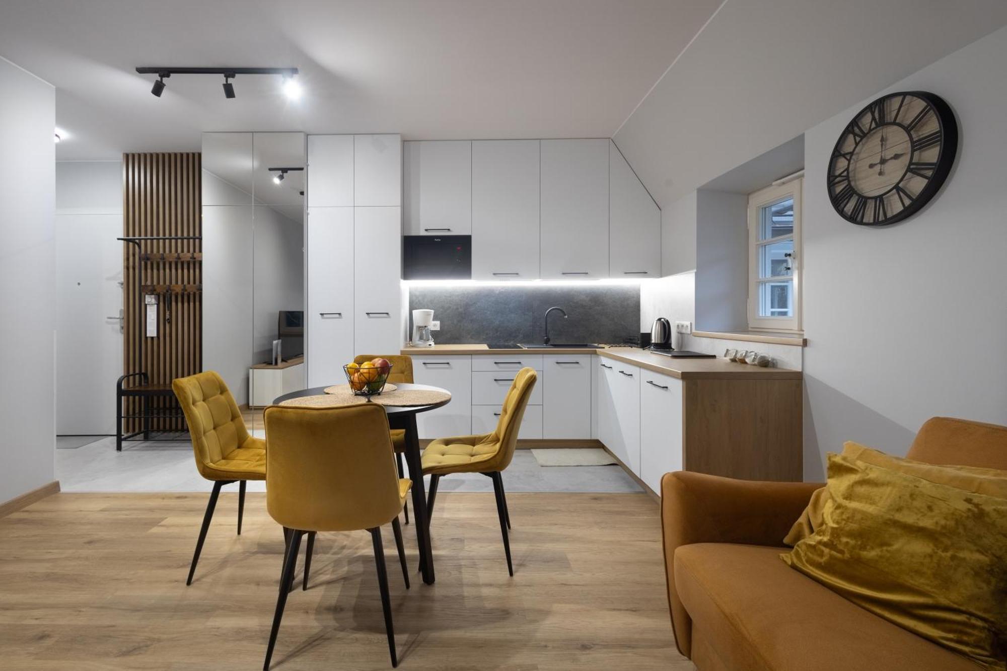 Zlocien Apartment