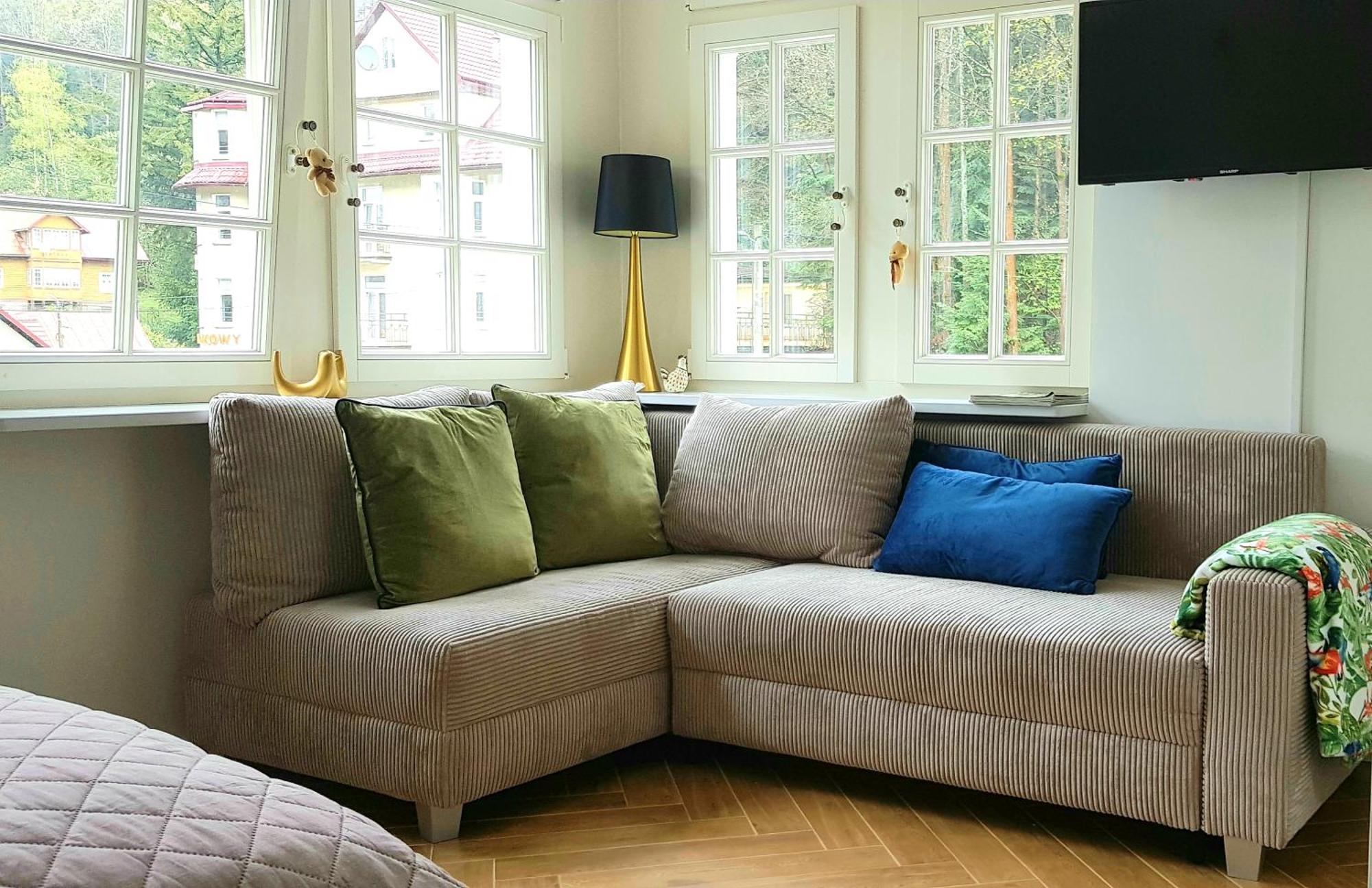 Apartment Zlocien